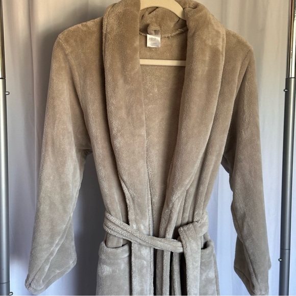 Brookstone Spa Tan Robe - Picture 6 of 10